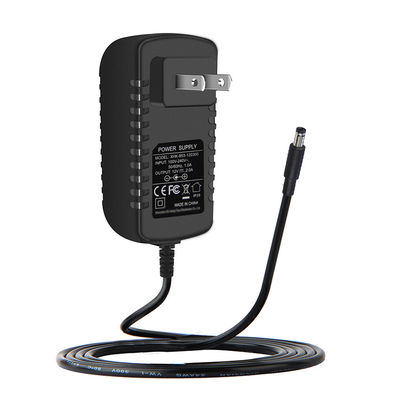 Adaptador de alimentación de corriente continua de enchufe de EE.UU. 12V / 5V / 9V cargador de pared de corriente continua de corriente continua de corriente continua para la tira LED / enrutador / CCTV / electrónica 24W / 12W