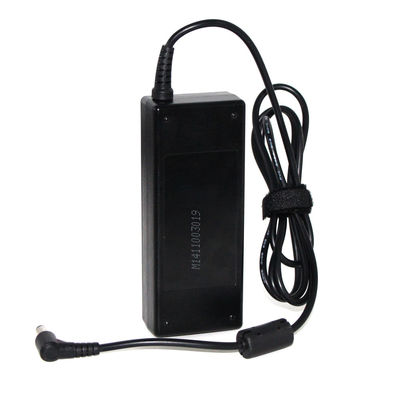 DC48V 3500mA 5.5*2.1mm Adaptador de fuente de alimentación de escritorio con enchufe DC de ángulo