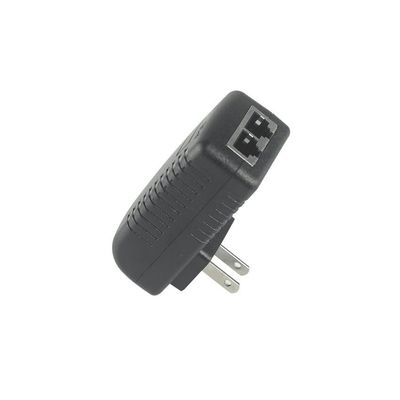 Adaptador de energía POE de 10/100Mbps 24V1A Adaptador de energía de conmutación EU