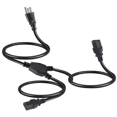 2 tomas de corriente y cable de alimentación del ordenador con conexión estándar Nema 515P y entrada de C13