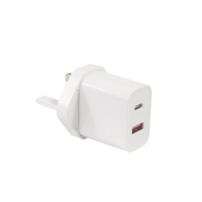 1A+1C Cargador de viajes USB Carga rápida Tipo C Carga rápida de pared de 30 W Reino Unido Qc