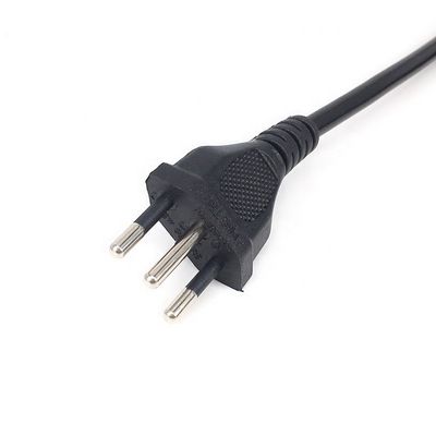 IEC320 C5 3 Cordón de alimentación de pin redondo para Brasil NBR14136 Núcleo cuadrado estándar 3x0.75