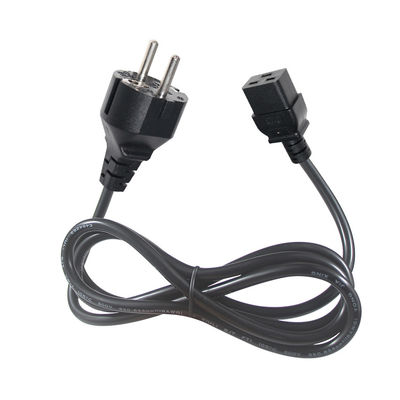 Cable de alimentación de la UE C19 PDU Socket Strip IEC con cables despojados y enchufe estándar CEE de 240V 30A