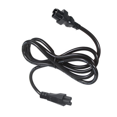 IEC 60320 C5 a IEC 60320 C6 para unidades de distribución de UPS