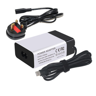 Figura 8 Conector portátil cargador PD de 45 W tipo C de extremo con homologación CE