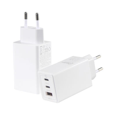 3 puertos 65W USB C USB-A QC3.0 cargador para computadoras portátiles blanco