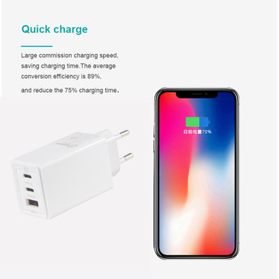 3 puertos 65W USB C USB-A QC3.0 cargador para computadoras portátiles blanco
