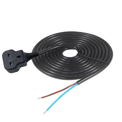 Enchufe hembra BS del Reino Unido con terminales de cable estañado y pelado previamente
