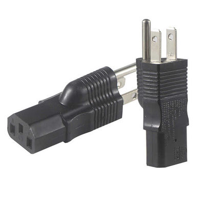 Grado industrial NEMA 5-15P a IEC 320 C13 Enchufe de adaptador de alimentación para rack de servidores / centro de datos con carcasa de alta corriente y resistente al fuego de 125V 15A (conforme con la norma UL)