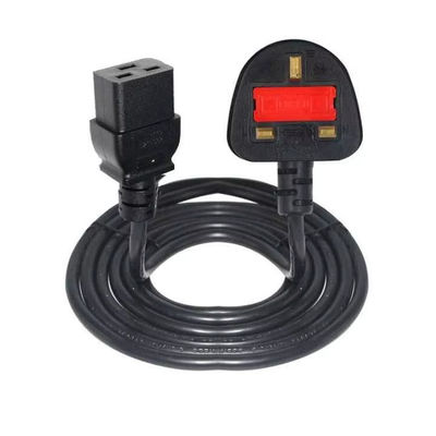Reino Unido a C19 Cable de cable de alimentación para centros de datos 16A 250V 14AWG 1.2M negro BS1363 Certificado de seguridad