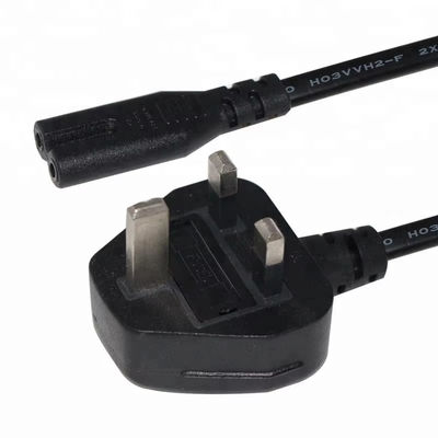 Reino Unido a C7 Cable de cable de alimentación 1.5M 250V 2.5A 18AWG PVC flexible para Nintendo Switch / altavoces / adaptador de fuente de alimentación de computadora portátil