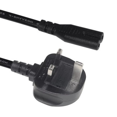 Reino Unido a C7 Cable de cable de alimentación 1.5M 250V 2.5A 18AWG PVC flexible para Nintendo Switch / altavoces / adaptador de fuente de alimentación de computadora portátil