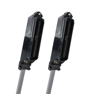 Ángulo derecho 50 pines macho RJ21 cable de conector de telecomunicaciones con cable redondo blindado para paneles de parches de voz o distribución de datos
