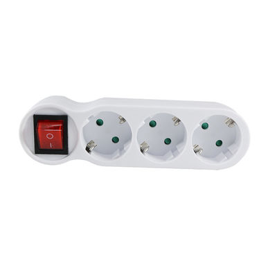 Regleta de alimentación blanca de 3 enchufes con interruptor basculante rojo - Ahorro de espacio, adecuada para varios electrodomésticos, estándar de la UE