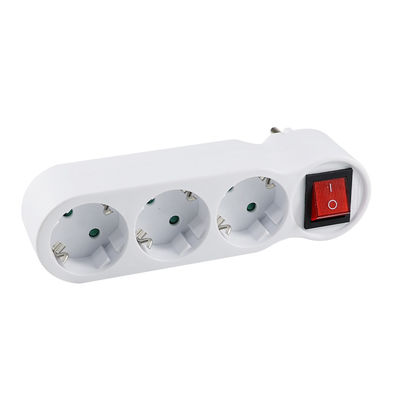 Regleta de alimentación blanca de 3 enchufes con interruptor basculante rojo - Ahorro de espacio, adecuada para varios electrodomésticos, estándar de la UE