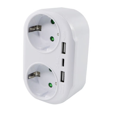 Adaptador de enchufe estándar europeo con dos tomas de corriente alterna, 2 puertos USB y 1 puerto de carga tipo C de 250V 10A