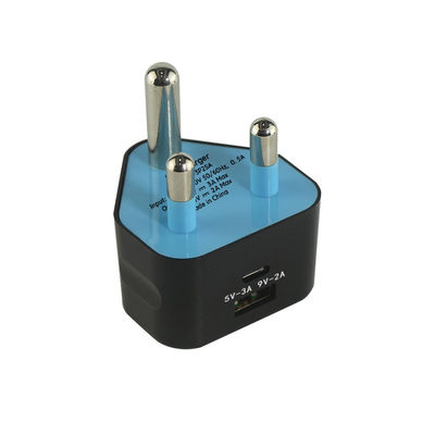 Cargador USB enchufable con puertos USB-C y USB-A 5V 3.4A