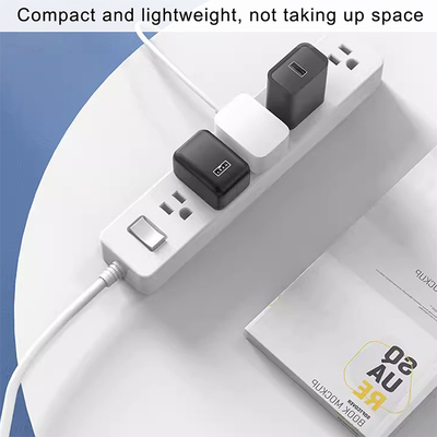 Adaptador de corriente USB-C de 12V 1A para la UE con cable de 1m