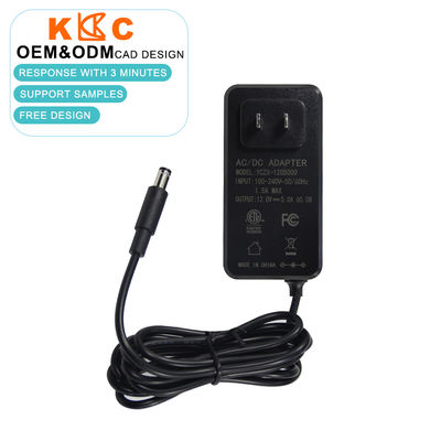 Fuente de alimentación CC de 12 V 5 A estándar de EE. UU. con conector de barril de 5,5x2,1 mm para luces de tira LED, motor eléctrico / bomba de agua