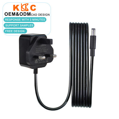 Adaptador de alimentación de 12V 2A con múltiples opciones de enchufe de CC